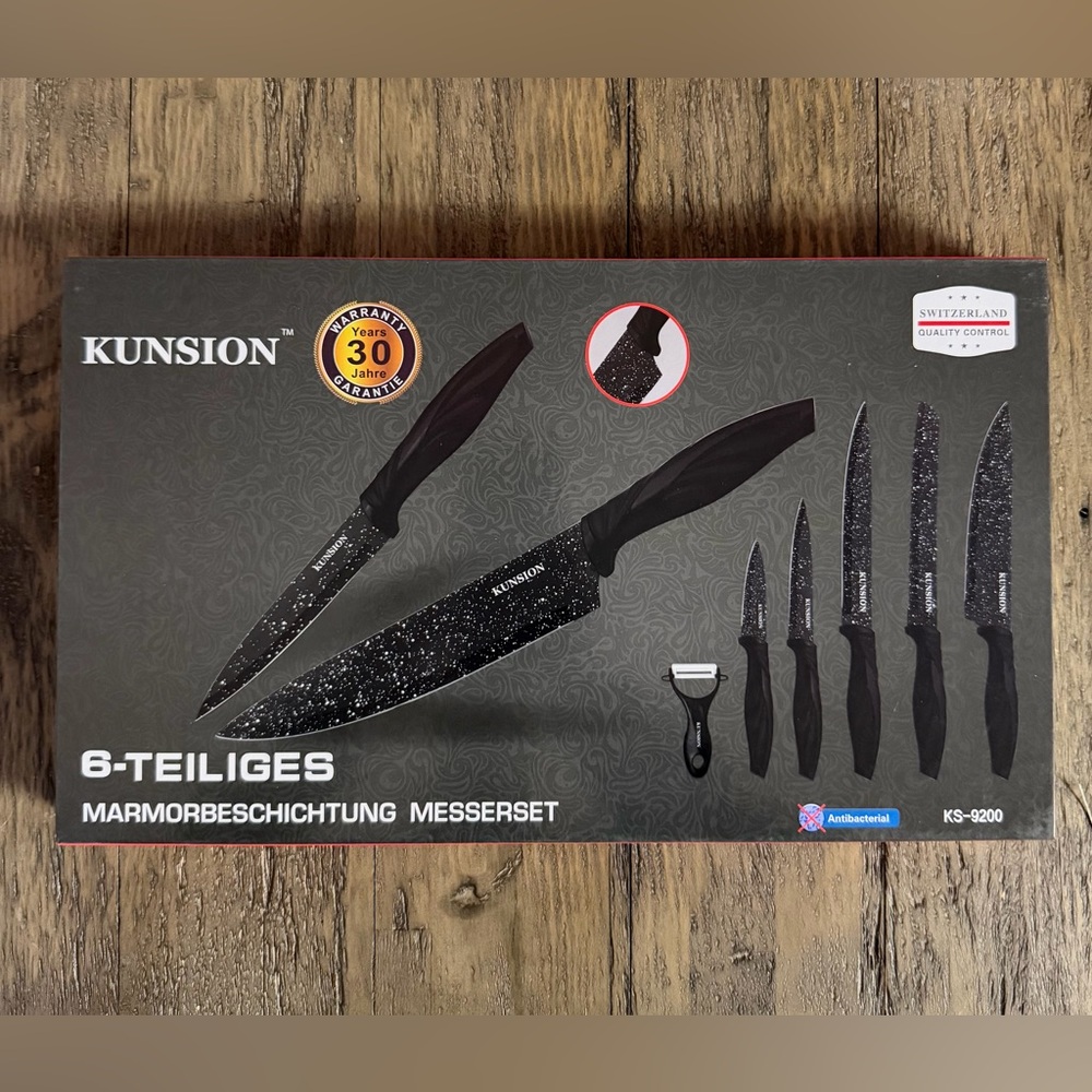 Kunsion 6pc luxury quality, knife, set with beauty design handles
MSRP $233